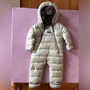 EUC Patagonia Hi-Loft Down Bunting